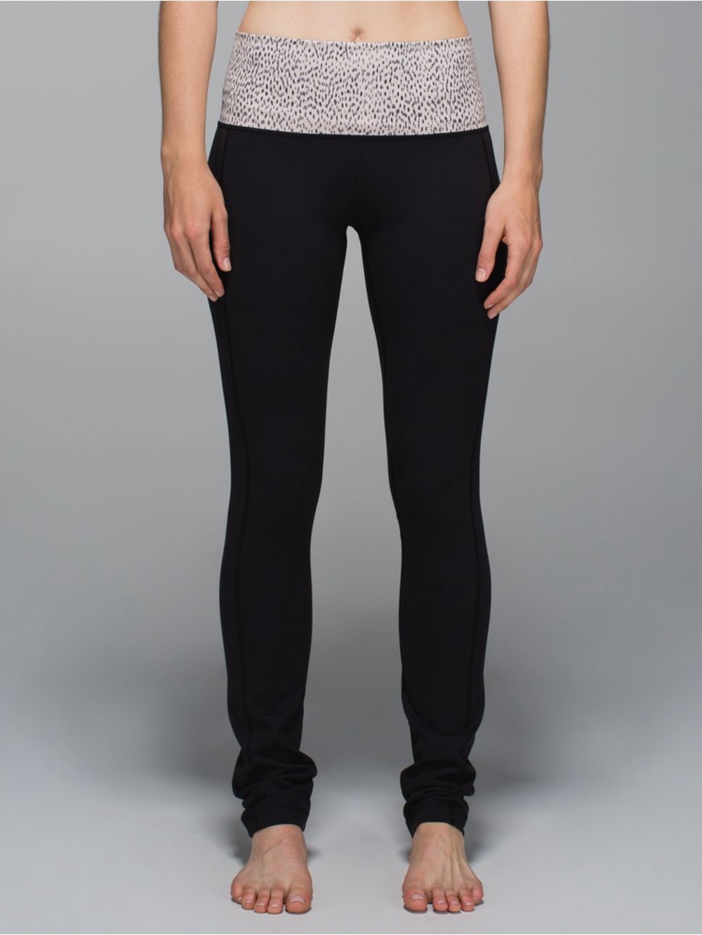 Lululemon Skinny Groove Pant *Roll Down, Size 6